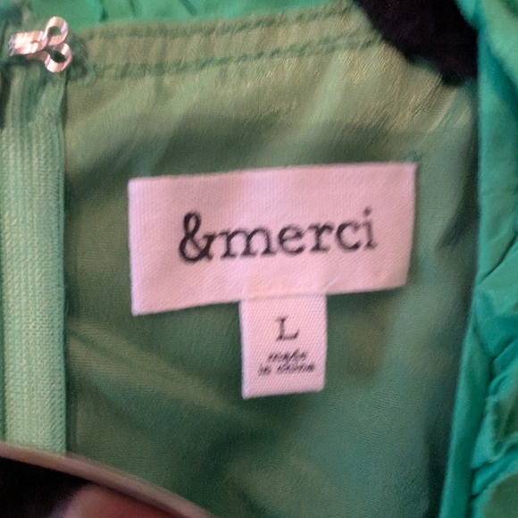 Green Sleeveless Tiered Maternity Dress - Picture 6 of 8